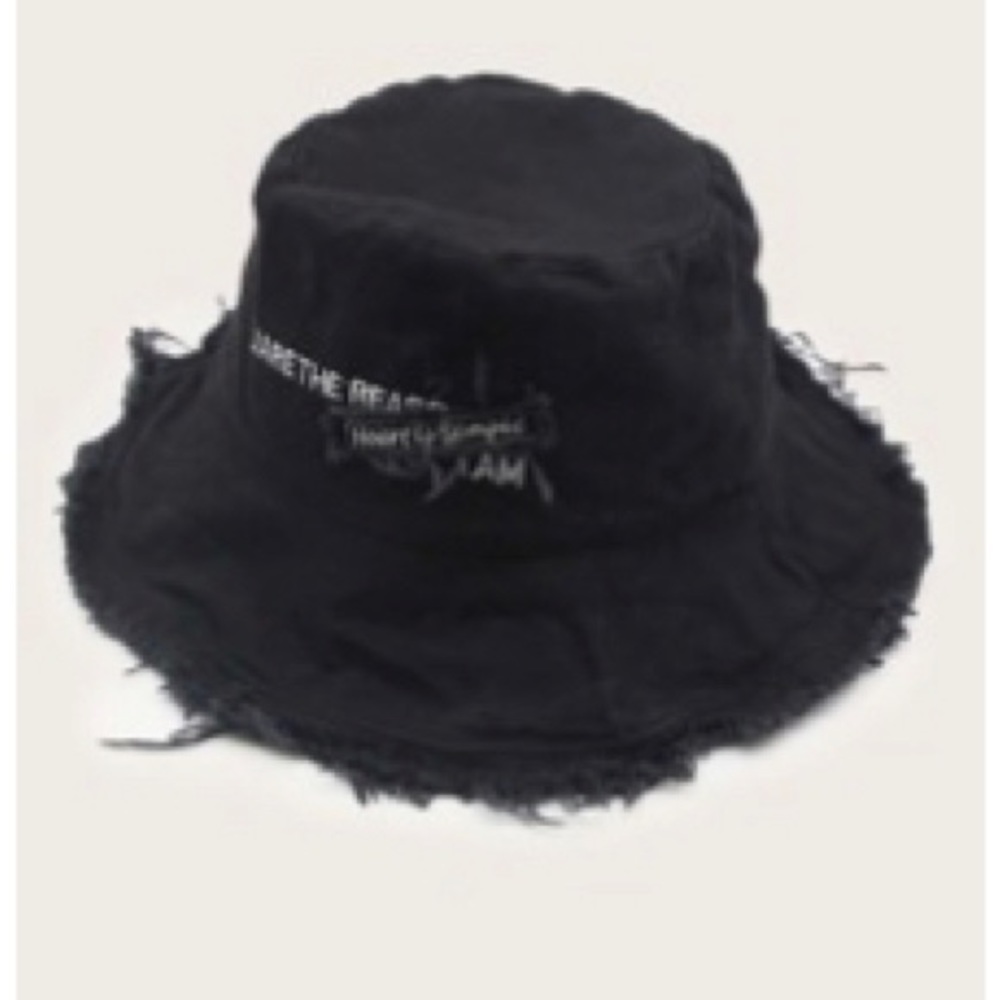 Letter graphic bucket hat